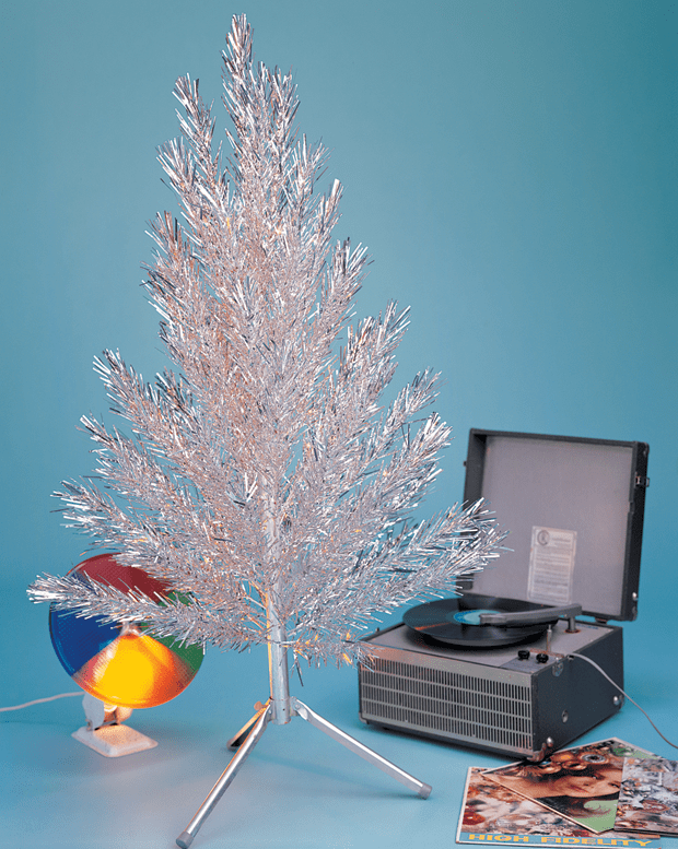 Aluminum-Christmas-Tree-Decoration-Ideas-1